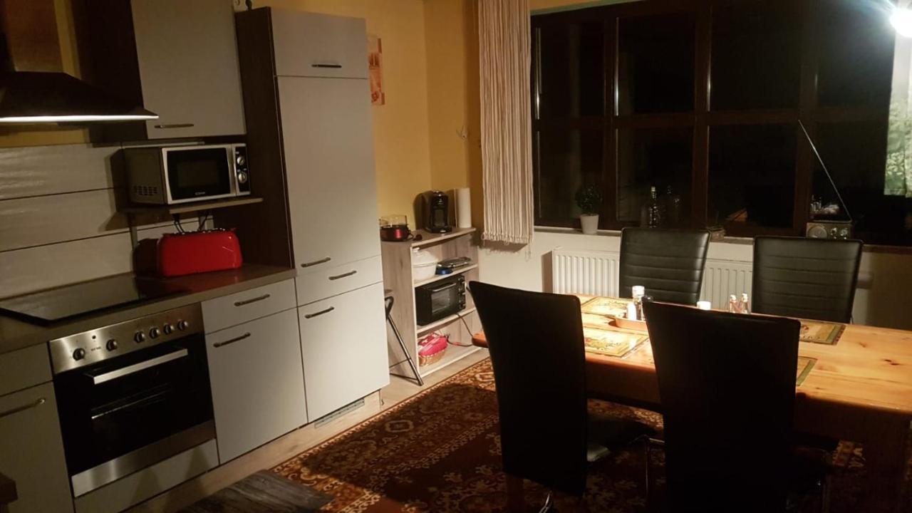Monteur- Und Ferienwohnung Waldrauschen Fehrenbach Exterior photo